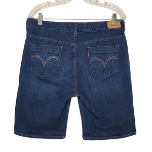 Levi’s Women's Bermuda Denim Jean Shorts Medium Blue Wash Size 12